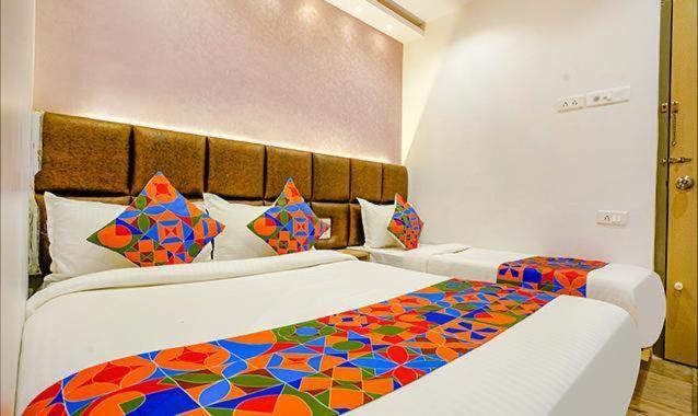 Hotel New Deepak Mumbai Eksteriør bilde