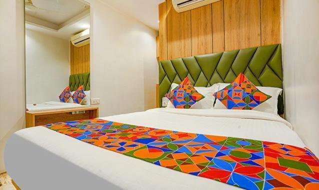 Hotel New Deepak Mumbai Eksteriør bilde